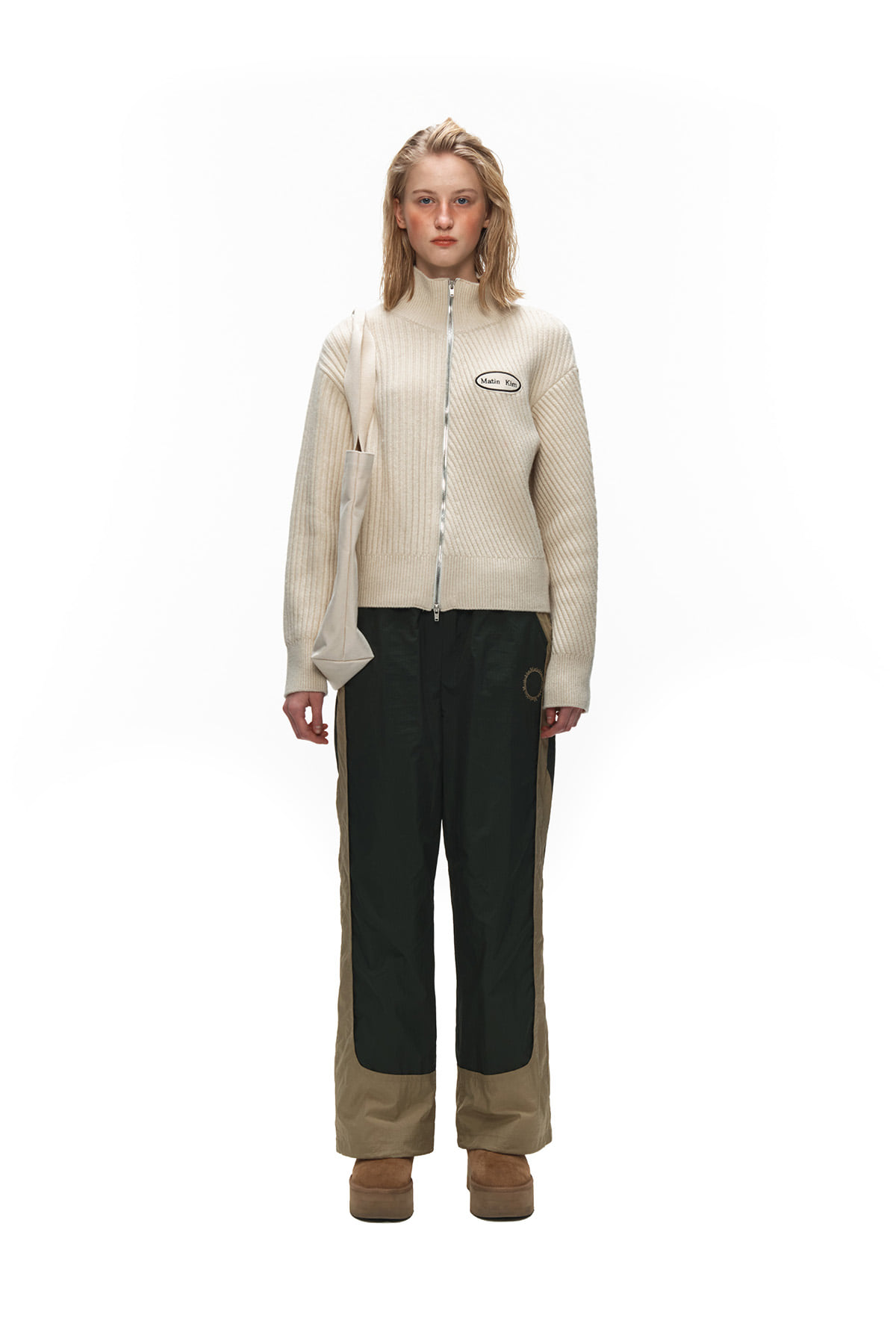 COLOR POINT STRING PANTS IN KHAKI