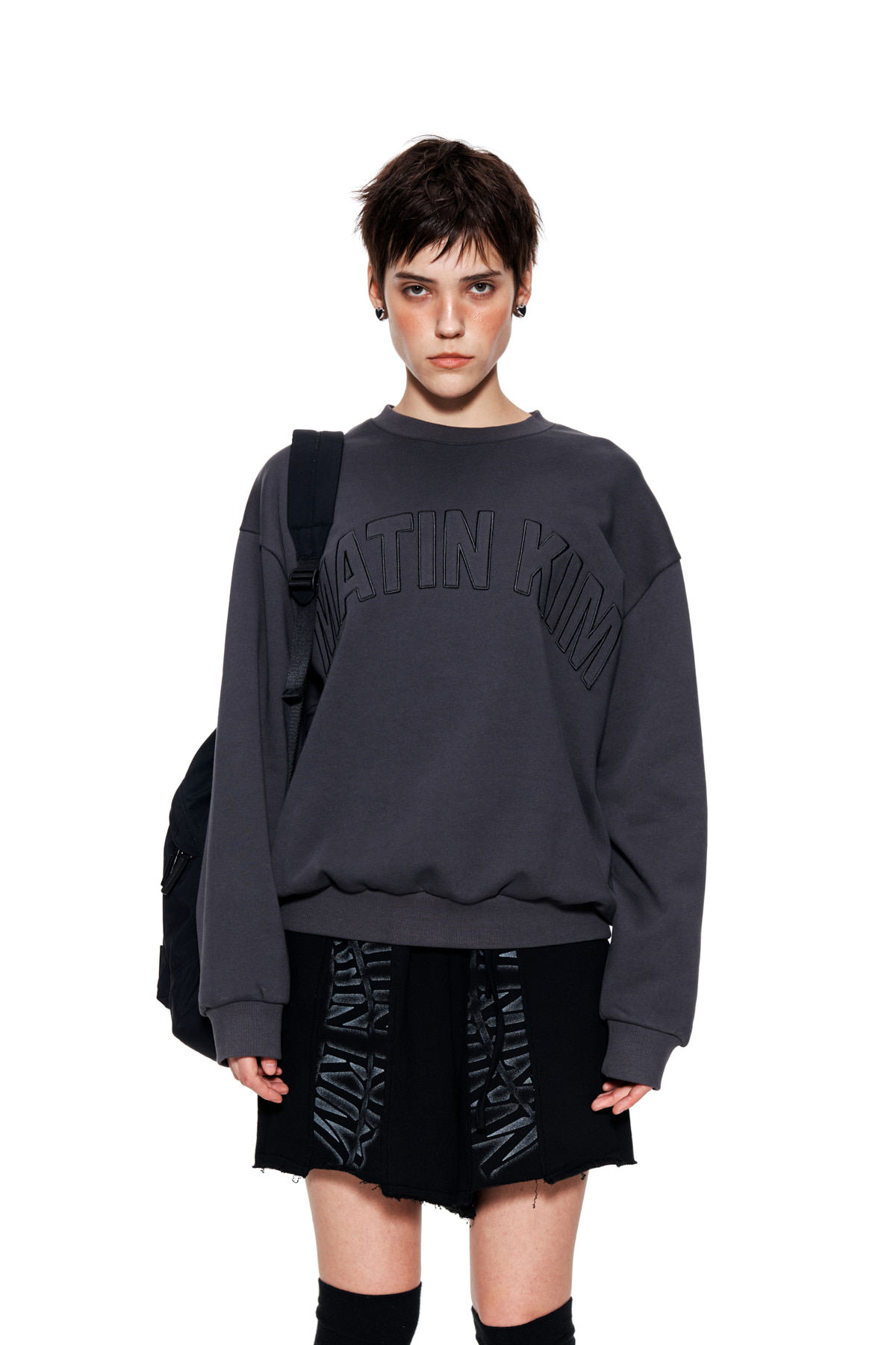 MATIN APPLIQUE ARCH SWEATSHIRT IN CHARCOAL